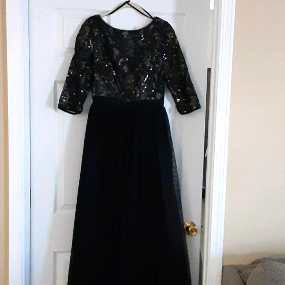 Black prom dress